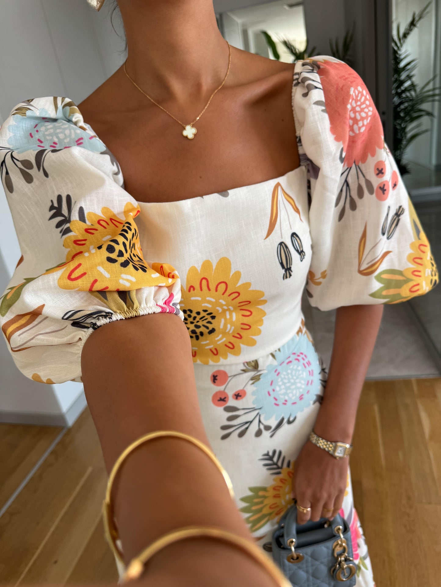 Vestido Midi Floral Silueta-Esbelta
