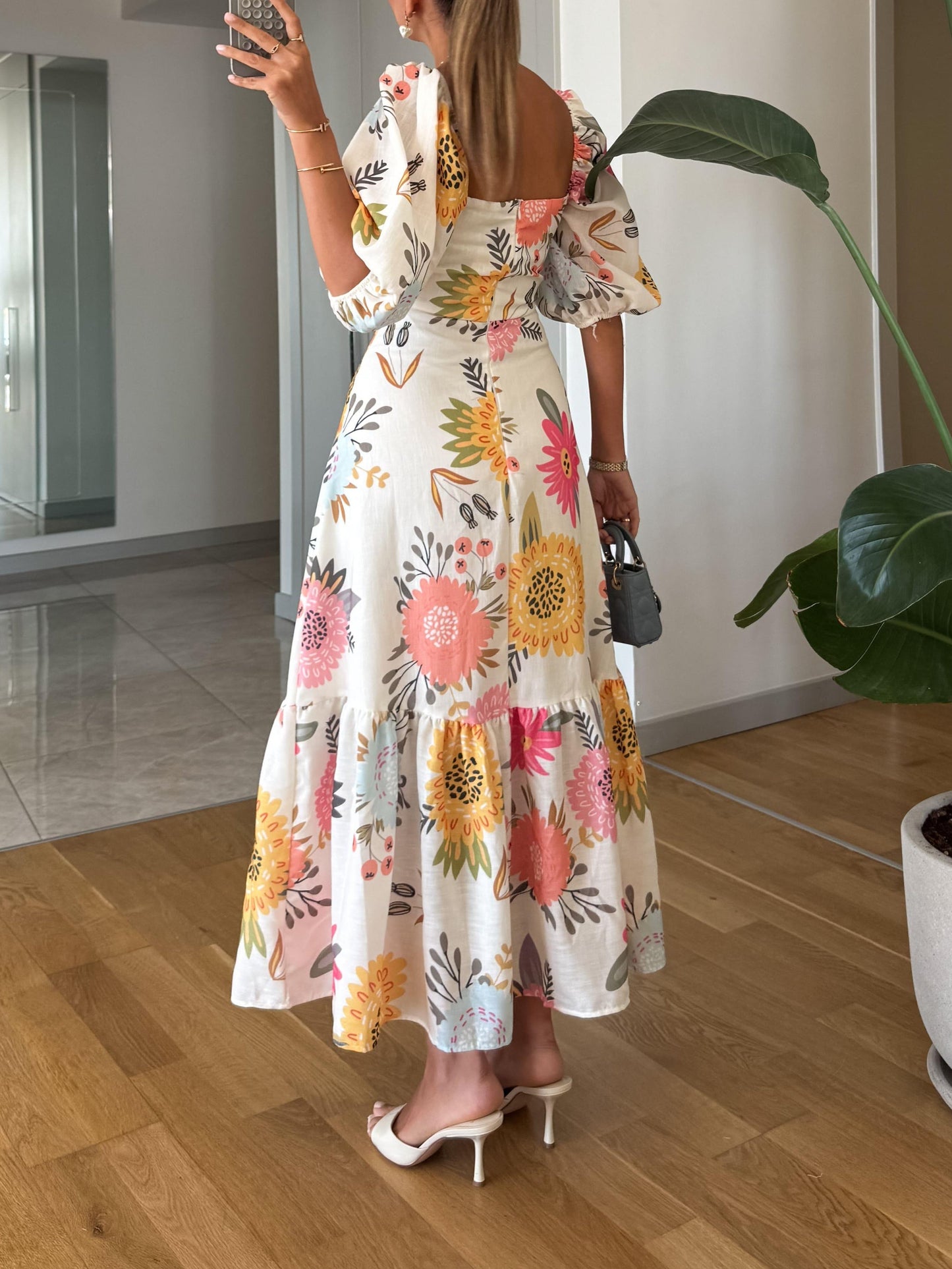 Vestido Midi Floral Silueta-Esbelta