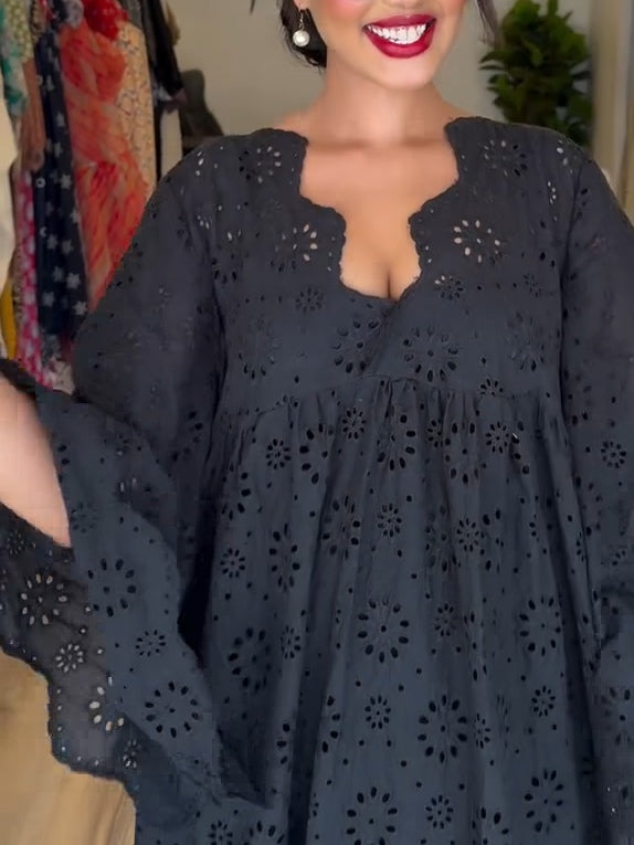 Vestido Calado Silueta-Esbelta Negro