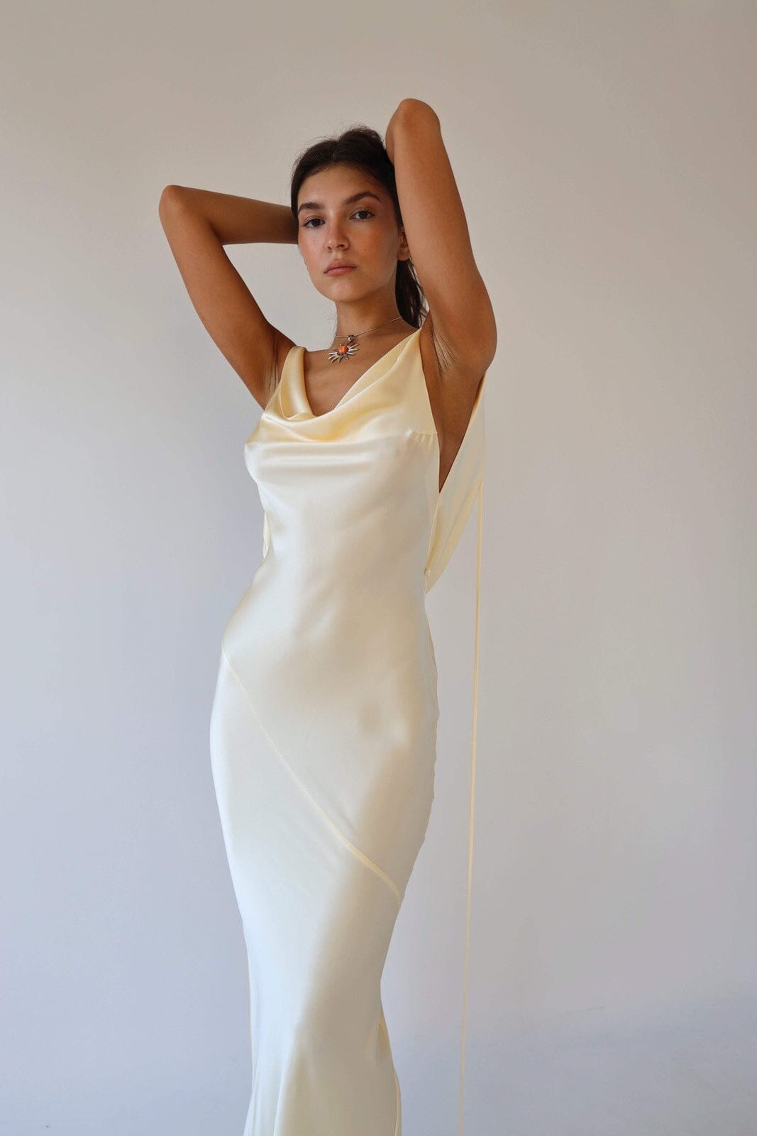Vestido Maxi Seda-Fluida